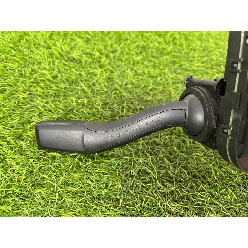 Блок подрулевых переключателей (электрика) AUDI A4 B6 2.4BDV 8E0953549N