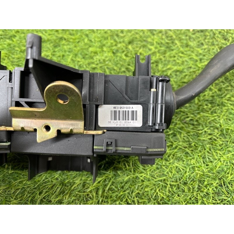 Блок подрулевых переключателей (электрика) AUDI A4 B6 2.4BDV 8E0953549N