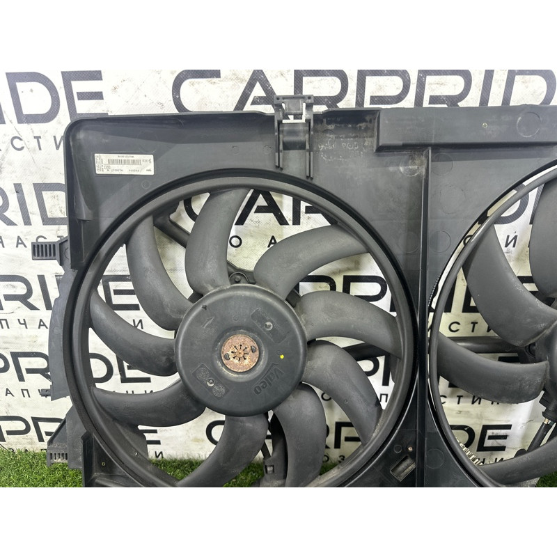 Вентилятор охлаждения радиатора (система охлаждения) AUDI Q5 8R 2012 3.2 8K0121207A