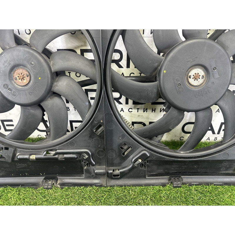 Вентилятор охлаждения радиатора (система охлаждения) AUDI Q5 8R 2012 3.2 8K0121207A