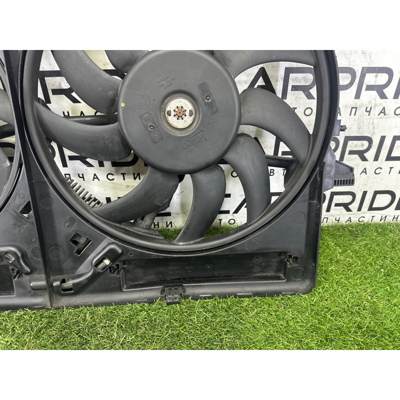 Вентилятор охлаждения радиатора (система охлаждения) AUDI Q5 8R 2012 3.2 8K0121207A