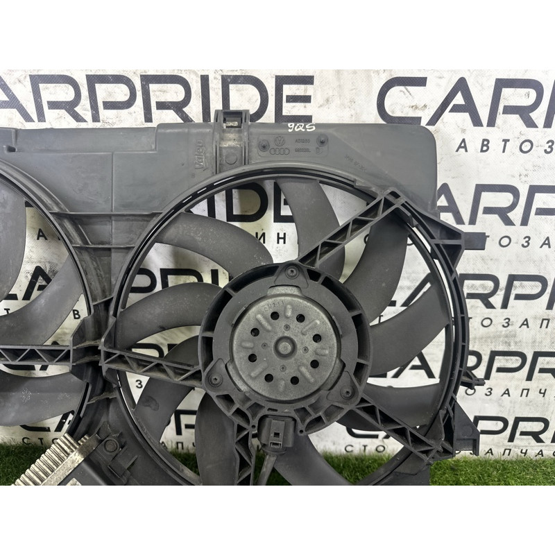 Вентилятор охлаждения радиатора (система охлаждения) AUDI Q5 8R 2012 3.2 8K0121207A