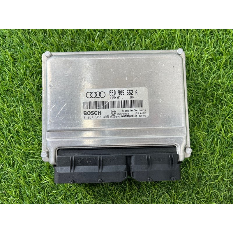 Блок управления двигателем (электрика / блоки управления) AUDI A4 B6 2.4BDV 8E0909552A