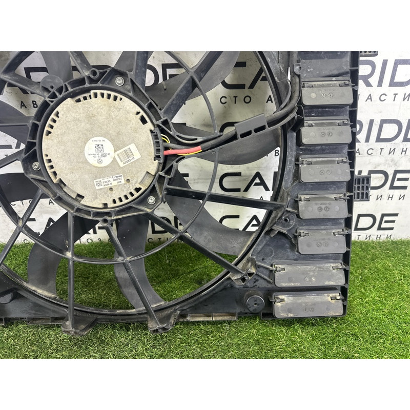 Вентилятор охолодження радіатора (система охолодження) Volkswagen Touareg NF 2011 3.6 7P0121203E