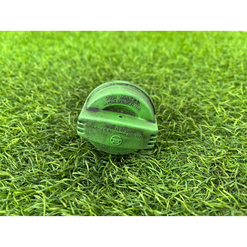 Бачок гидроусилителя (рулевое управление) AUDI A4 B6 2.4BDV 8E0422371B