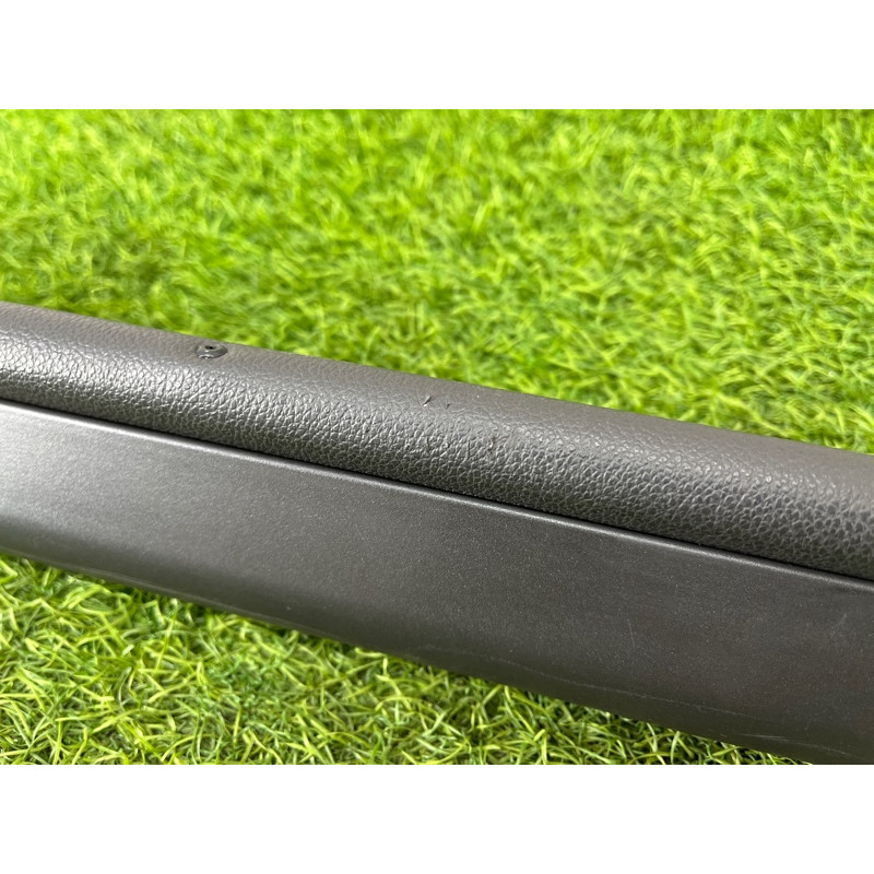 Шторка багажника (салон) AUDI A4 B6 2.4BDV 8E986355394H