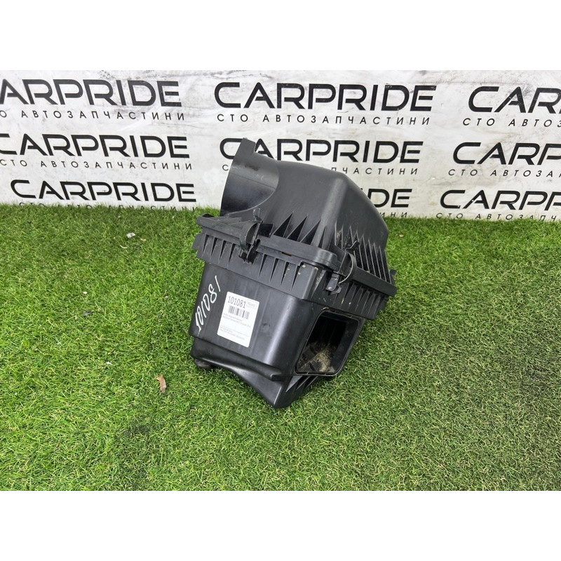 Корпус воздушного фильтра (впускная система) Jeep Grand Cherokee WK2 2014 3.0 Diesel 68251799AA