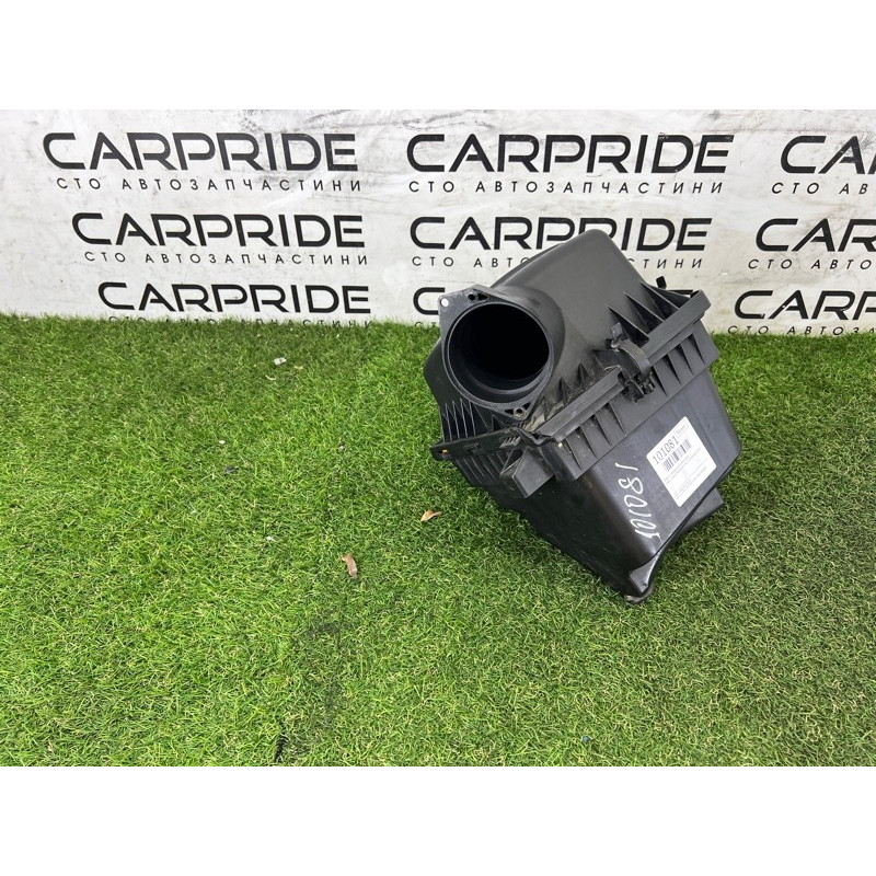 Корпус воздушного фильтра (впускная система) Jeep Grand Cherokee WK2 2014 3.0 Diesel 68251799AA