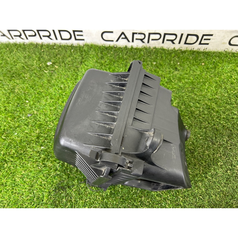 Корпус воздушного фильтра (впускная система) Jeep Grand Cherokee WK2 2014 3.0 Diesel 68251799AA