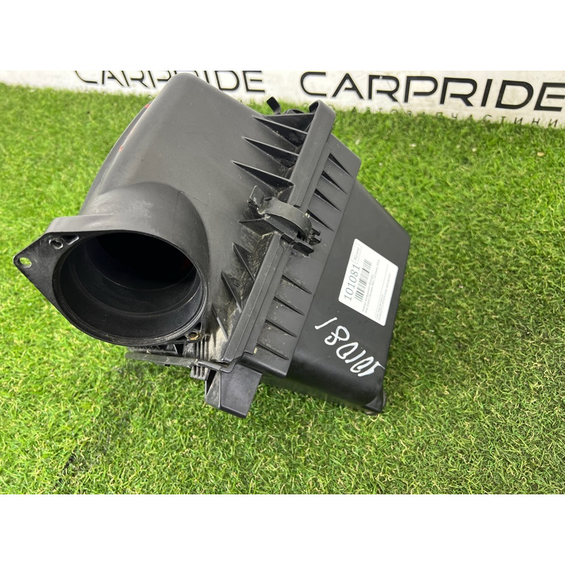 Корпус воздушного фильтра (впускная система) Jeep Grand Cherokee WK2 2014 3.0 Diesel 68251799AA