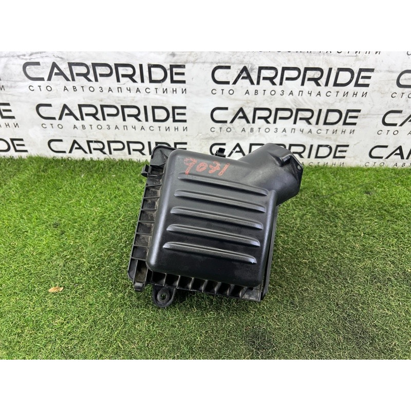 Корпус воздушного фильтра (впускная система) Jeep Grand Cherokee WK2 2014 3.0 Diesel 68251799AA