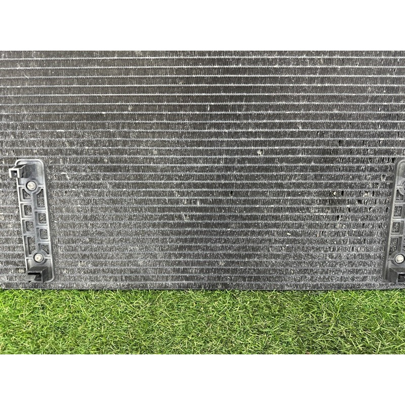 Радиатор кондиционера (отопление и кондиционирование) AUDI Q5 8R 2012 3.2 8K0260403AB