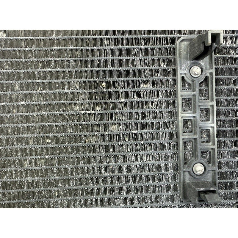 Радиатор кондиционера (отопление и кондиционирование) AUDI Q5 8R 2012 3.2 8K0260403AB