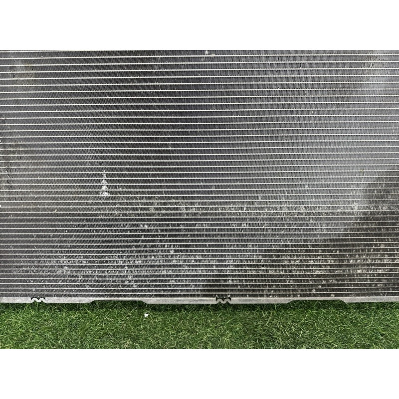 Радиатор охлаждения (система охлаждения) AUDI Q5 8R 2012 3.2 8K0121251AA