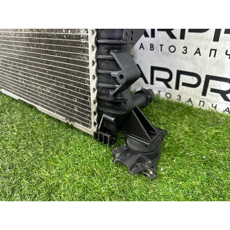 Радиатор охлаждения (система охлаждения) AUDI Q5 8R 2012 3.2 8K0121251AA