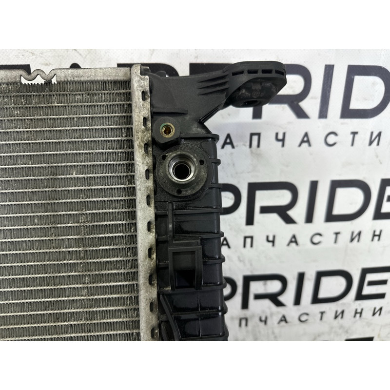 Радиатор охлаждения (система охлаждения) AUDI Q5 8R 2012 3.2 8K0121251AA