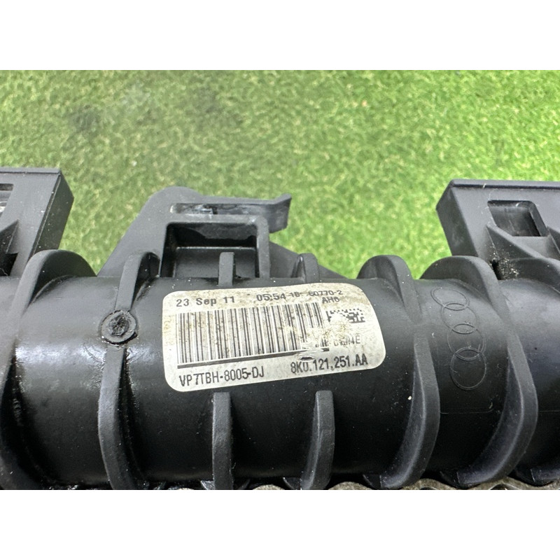 Радиатор охлаждения (система охлаждения) AUDI Q5 8R 2012 3.2 8K0121251AA