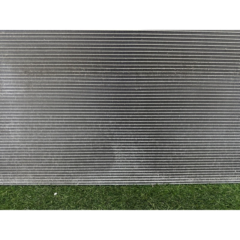 Радиатор кондиционера (отопление и кондиционирование) Volkswagen Touareg NF 2013 3.6 7P0820411A