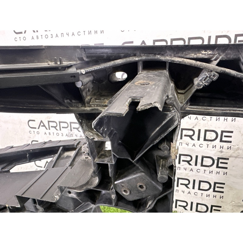 Телевизор (передняя часть кузова) (наружные элементы кузова) AUDI Q7 4L 2011 3.0 TFSi 4L0805594A