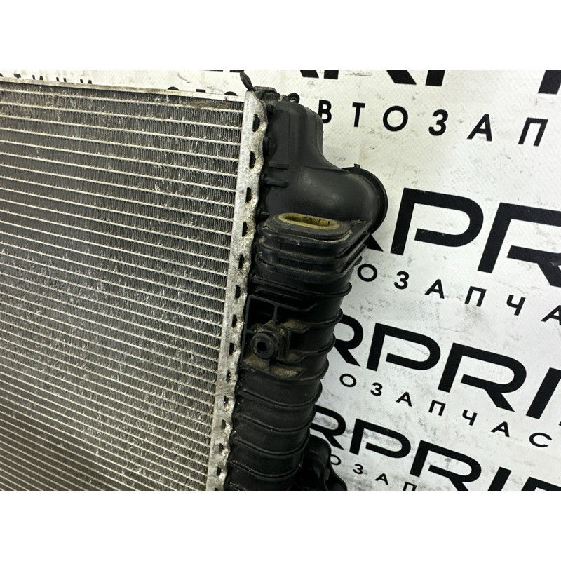 Радиатор охлаждения (система охлаждения) Volkswagen Touareg NF 2013 3.6 7P0121253A