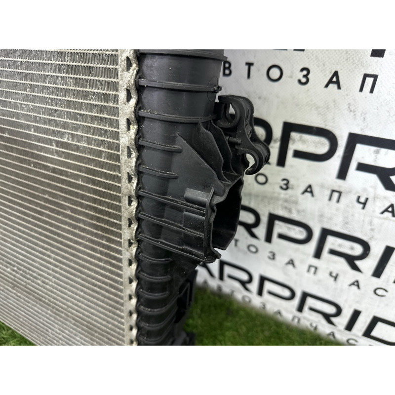 Радиатор охлаждения (система охлаждения) Volkswagen Touareg NF 2013 3.6 7P0121253A