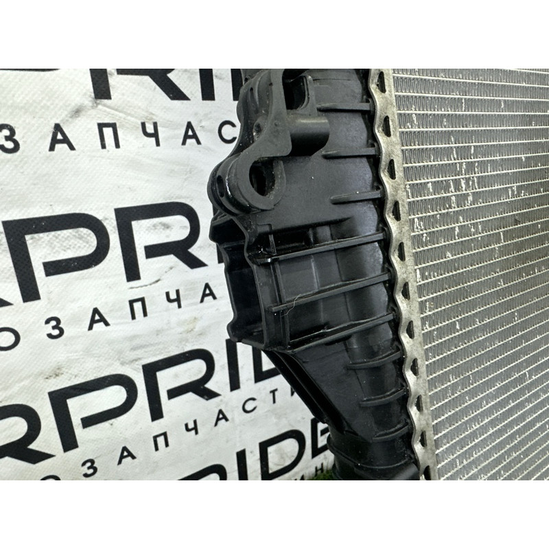 Радиатор охлаждения (система охлаждения) Volkswagen Touareg NF 2013 3.6 7P0121253A