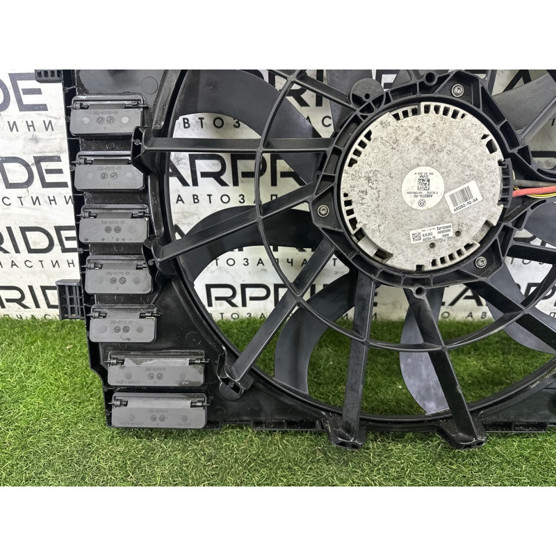 Вентилятор охолодження радіатора (система охолодження) Volkswagen Touareg NF 2013 3.6 7P0121203H