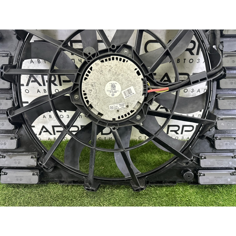 Вентилятор охолодження радіатора (система охолодження) Volkswagen Touareg NF 2013 3.6 7P0121203H
