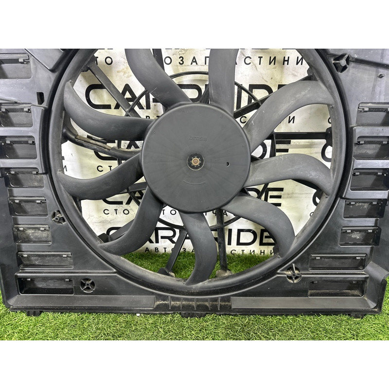 Вентилятор охолодження радіатора (система охолодження) Volkswagen Touareg NF 2013 3.0 Hybrid 7P0121203H