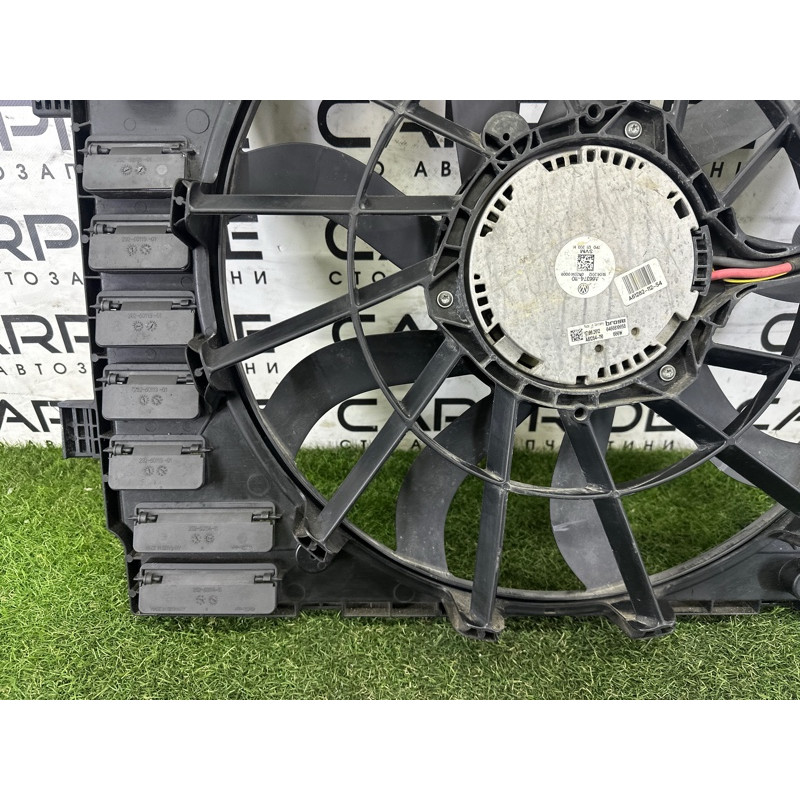 Вентилятор охолодження радіатора (система охолодження) Volkswagen Touareg NF 2013 3.0 Hybrid 7P0121203H