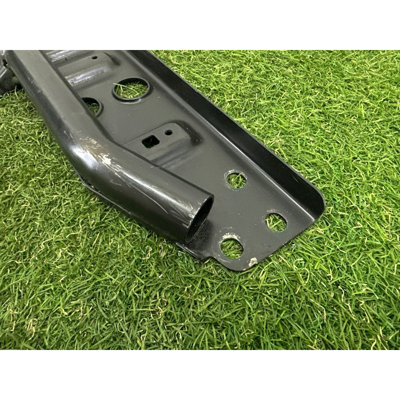 Кронштейн радиатора (кузов и элементы) LAND ROVER Range Rover Evoque L538 2016 2.0 LR024295