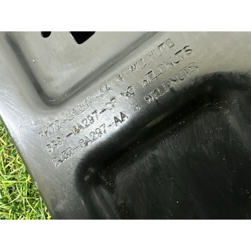 Кронштейн радиатора (кузов и элементы) LAND ROVER Range Rover Evoque L538 2016 2.0 LR024295