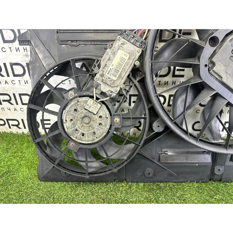 Вентилятор охлаждения радиатора (система охлаждения) AUDI Q7 4L 2011 3.0 TFSi 7L0121207E