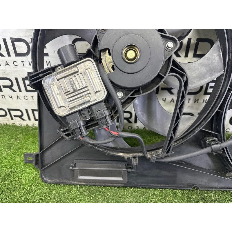 Вентилятор охлаждения радиатора (система охлаждения) LAND ROVER Range Rover Evoque L538 2016 2.0 LR045248