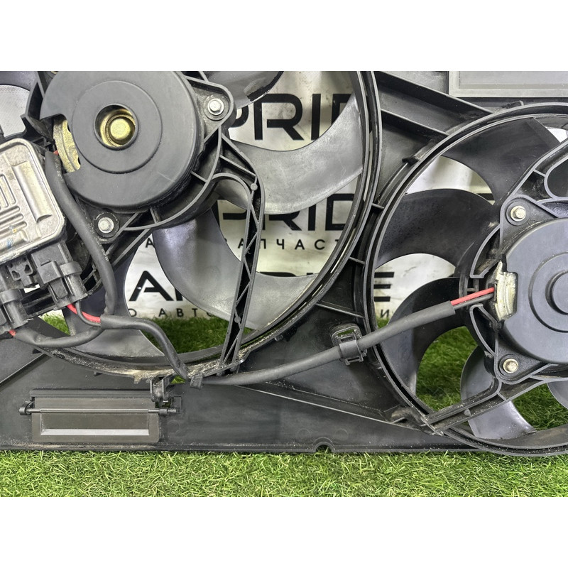 Вентилятор охлаждения радиатора (система охлаждения) LAND ROVER Range Rover Evoque L538 2016 2.0 LR045248