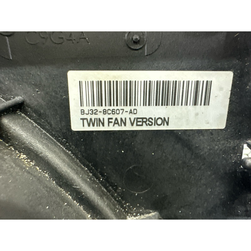 Вентилятор охлаждения радиатора (система охлаждения) LAND ROVER Range Rover Evoque L538 2016 2.0 LR045248