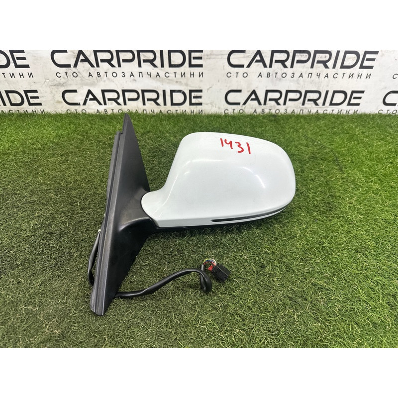 Зеркало (стекла и зеркала) AUDI A4 B8 2013 2.0 TFSI 8K1857409E01C