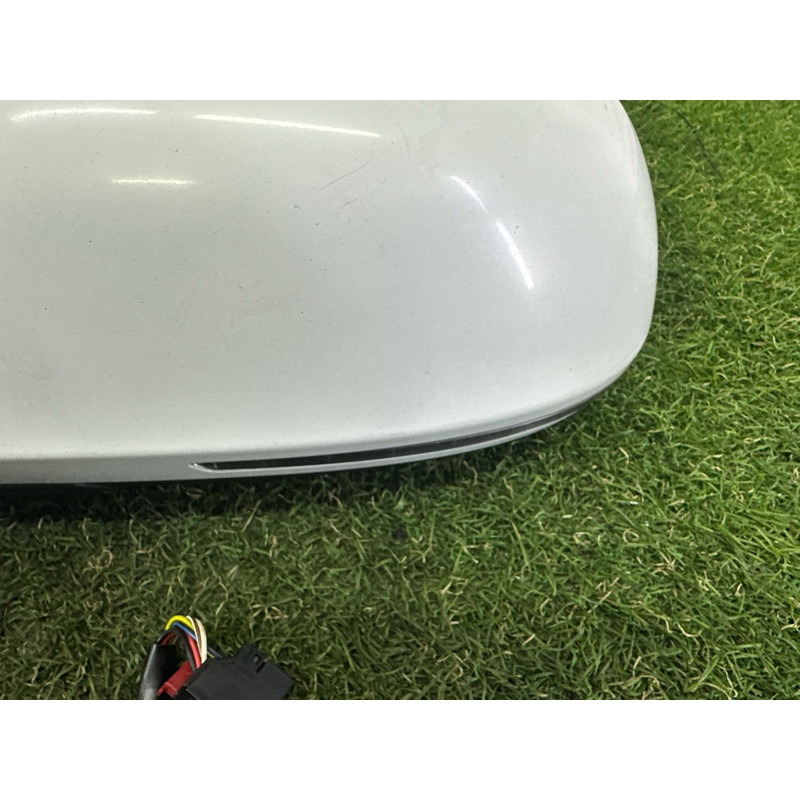 Зеркало (стекла и зеркала) AUDI A4 B8 2013 2.0 TFSI 8K1857409E01C