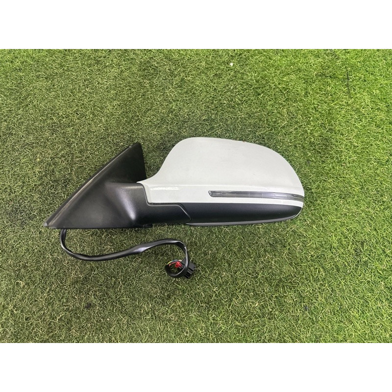 Зеркало (стекла и зеркала) AUDI A4 B8 2013 2.0 TFSI 8K1857409E01C