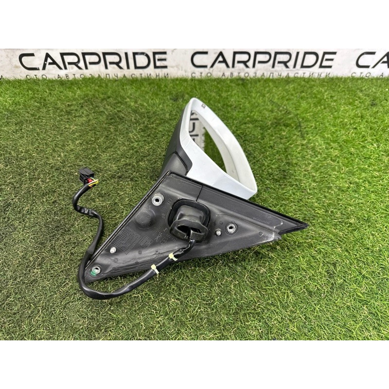 Зеркало (стекла и зеркала) AUDI A4 B8 2013 2.0 TFSI 8K1857409E01C