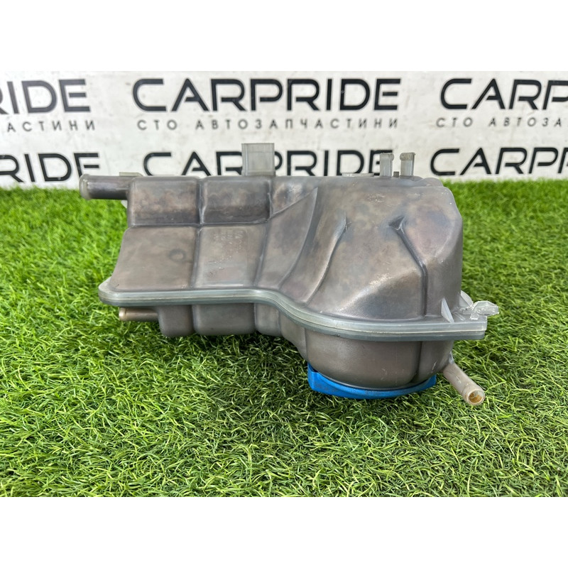 Бачок расширительный (система охлаждения) AUDI A4 B6 2.4BDV 8E0121403A