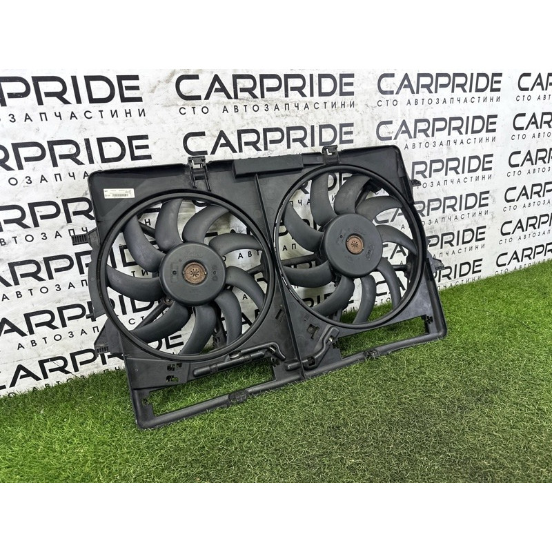 Вентилятор охлаждения радиатора (система охлаждения) AUDI A4 B8 2013 2.0 TFSI 8K0121207A