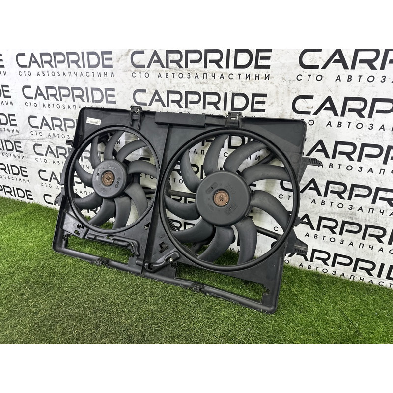 Вентилятор охлаждения радиатора (система охлаждения) AUDI A4 B8 2013 2.0 TFSI 8K0121207A