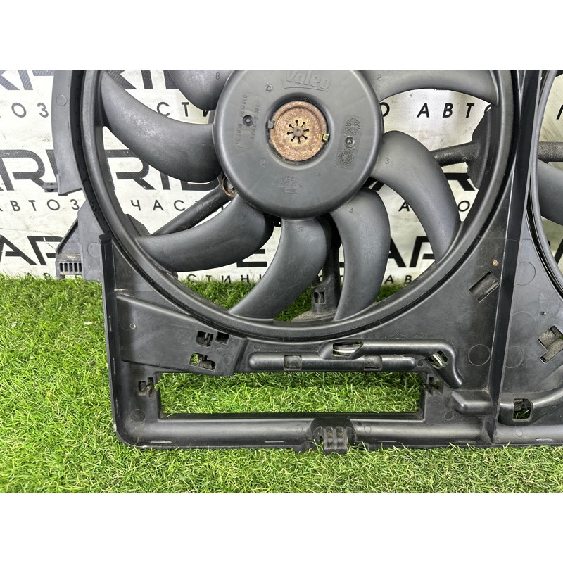 Вентилятор охлаждения радиатора (система охлаждения) AUDI A4 B8 2013 2.0 TFSI 8K0121207A