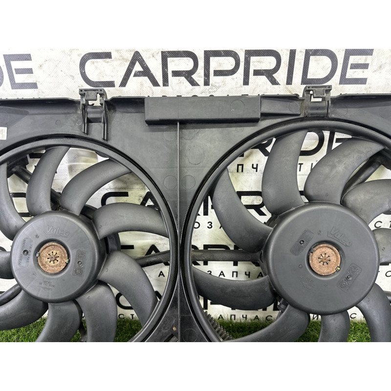 Вентилятор охлаждения радиатора (система охлаждения) AUDI A4 B8 2013 2.0 TFSI 8K0121207A