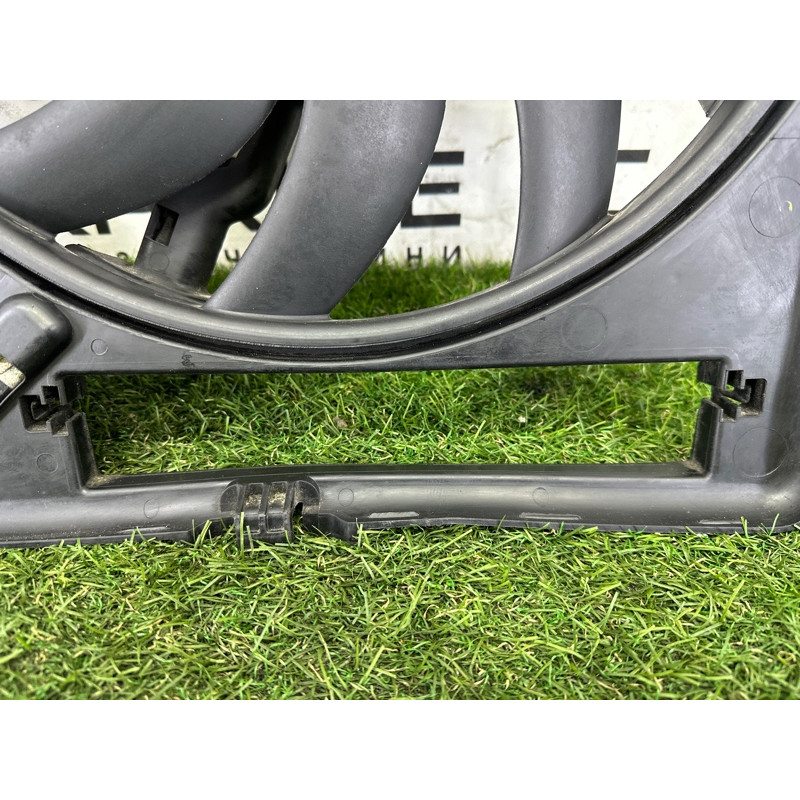 Вентилятор охлаждения радиатора (система охлаждения) AUDI A4 B8 2013 2.0 TFSI 8K0121207A