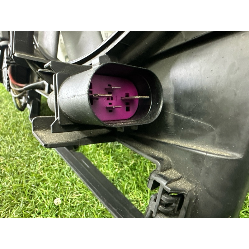 Вентилятор охлаждения радиатора (система охлаждения) AUDI A4 B8 2013 2.0 TFSI 8K0121207A