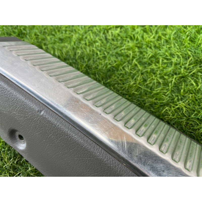 Накладка замка крышки багажника (салон) AUDI A4 B6 2.4BDV 8E9864483B24S