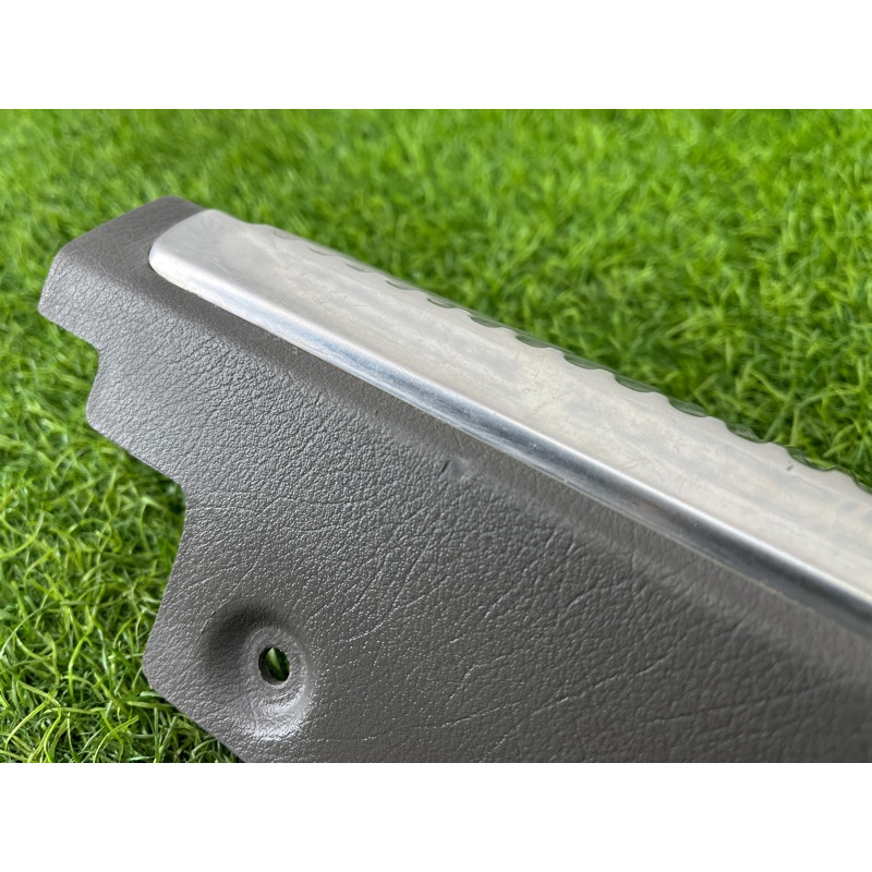 Накладка замка крышки багажника (салон) AUDI A4 B6 2.4BDV 8E9864483B24S