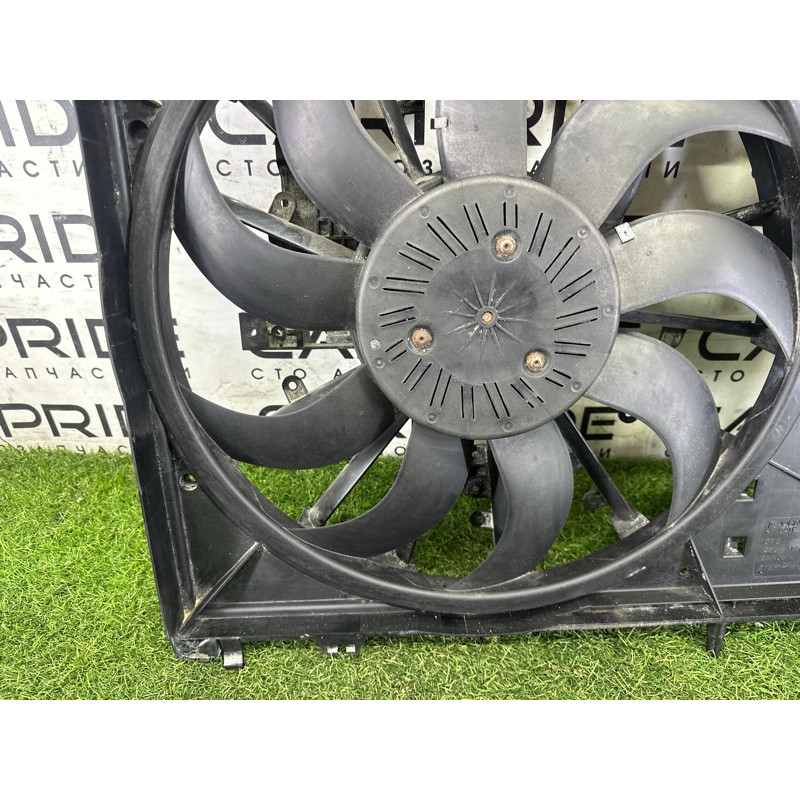 Вентилятор охлаждения радиатора (система охлаждения) LAND ROVER RANGE ROVER Sport L494 2016 3.0 Diesel LR084439